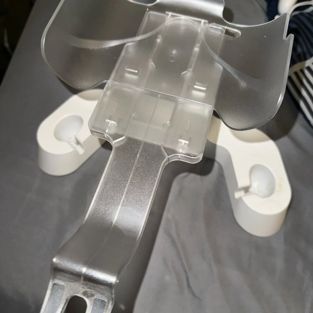 White VR Headset